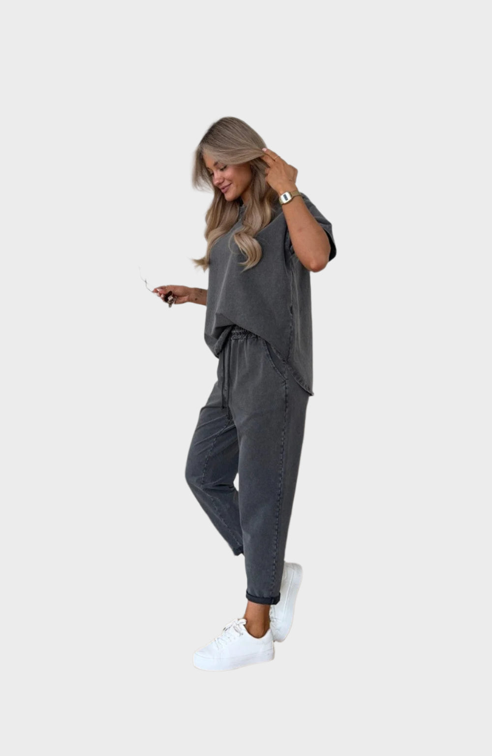 Swobodny zestaw z T-shirtem i spodniami jogger