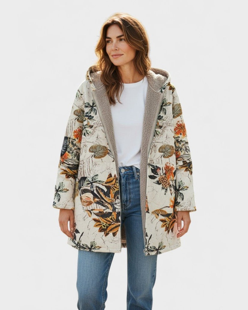 Elena | Płaszcz z kapturem w stylu boho z motywem kwiatowym z tkaniny sherpa