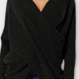 Olivia | Sweter z dekoltem w serek