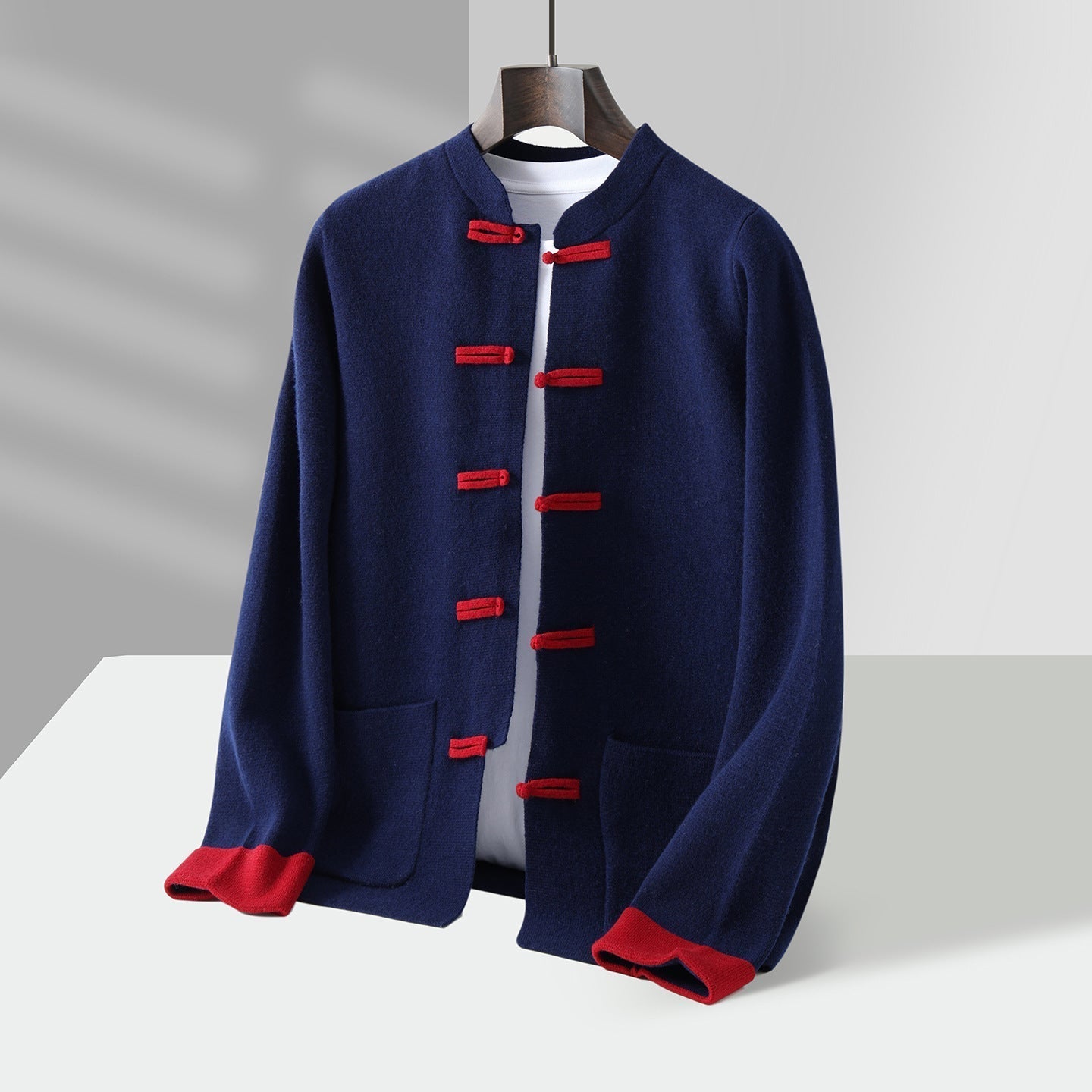 Leonard | Elegancka kamizelka z otwartym dekoltem
