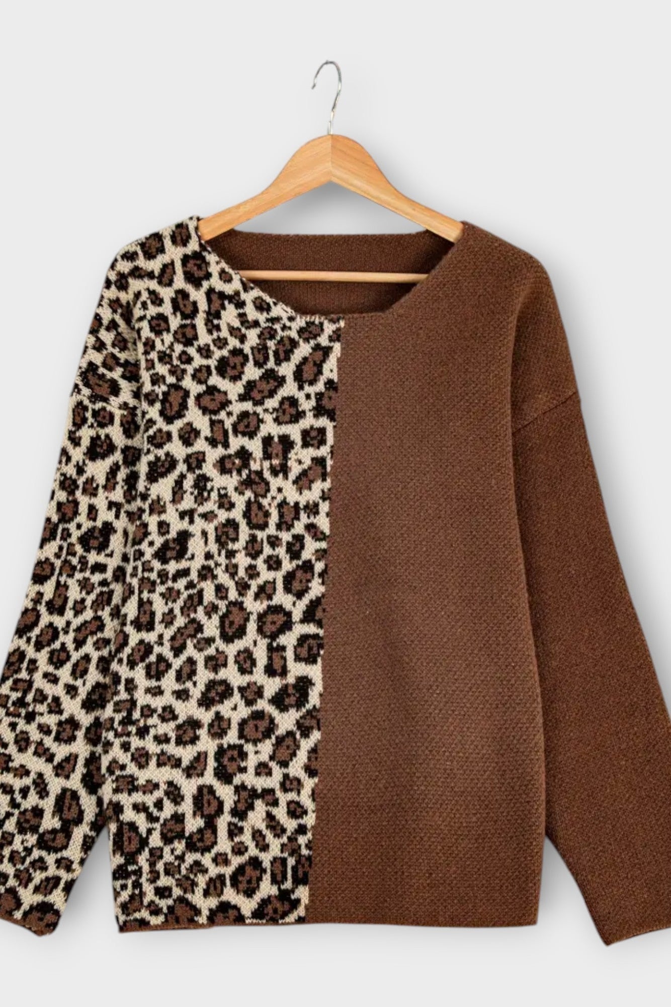 Silje | Sweter w panterkę