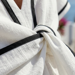 Linnea | Sukienka midi z dekoltem V i marszczoną talią